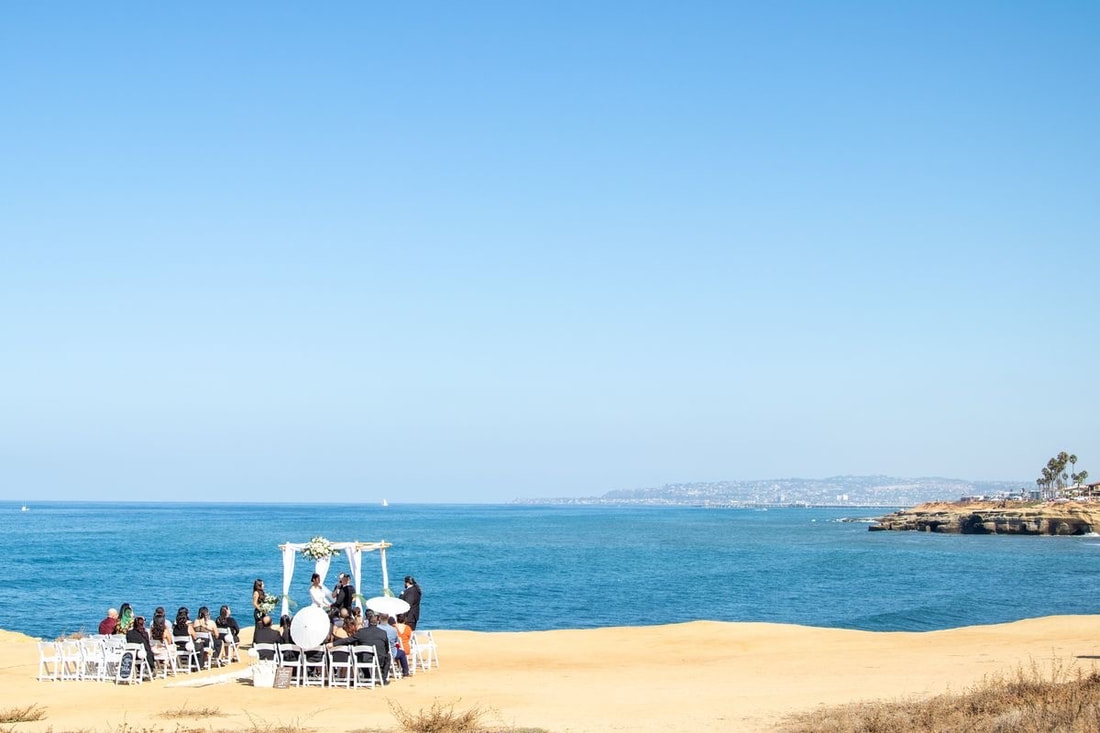 Beach wedding venues are popular in Southern California, and with good reason, but the Sunset Cliffs remain one of San Diego's best-kept secrets!